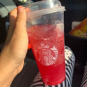 Meet your Posher, Lila